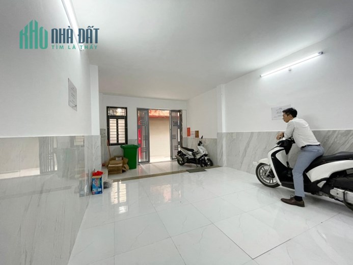 Mới O9 Z6Z8 5559 Bán nhà Nguyễn Khang 60m², 7 tầng, MT 4.5m, giá 11.79 tỷ Cầu Giấy