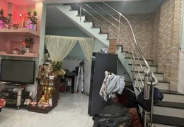 Bán nhà 2 Tầng hơn 180m2 Trần Xuân Soạn Quận 7, vừa ở vừa cho thuê