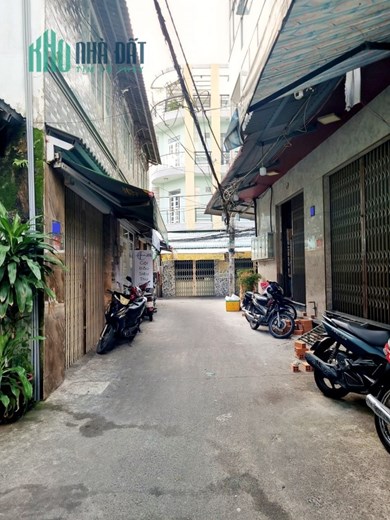 Hàng Hiếm, Nhà 5 Tầng ngay trung tâm Sài Gòn, Sổ vuông đét không lộ giới, không qui hoạch, Quận 8