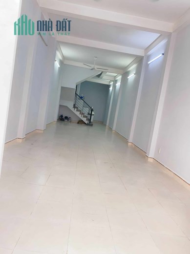 Bán căn nhà Đẹp 3 Tầng Quận 8, Hẻm ôtô, liền kề Quận 1,4,5,7