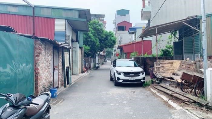 Mặt phố Phan Đăng Lưu, Yên Viên, bên lẻ vỉa hè rộng kinh doanh, 112m, mặt tiền: 5m, 9 tỷ 3