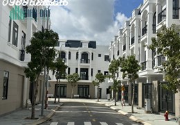 Mơ bán 22 căn Nhà phố Thương Mại Phước Điền Midtown. LH 0336635062