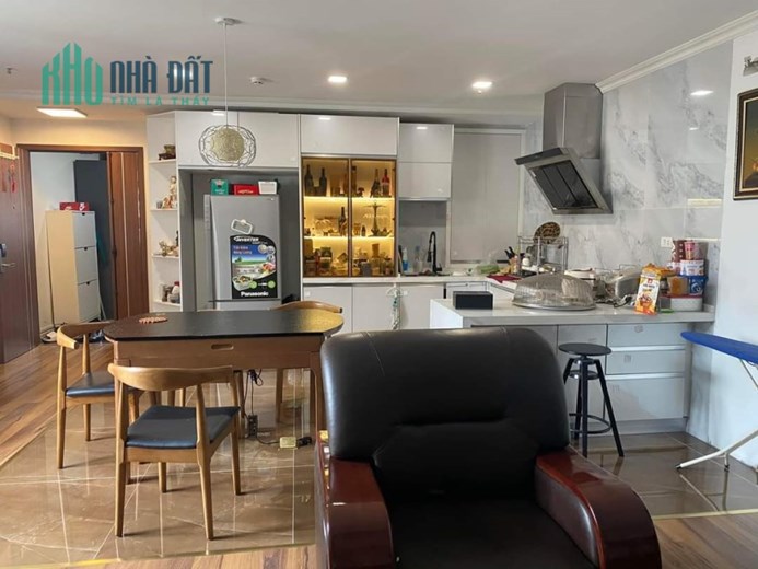 TOÀ NHÀ 10 TẦNG MẶT PHỐ NGÔ THÌ NHẬM - VỊ TRÍ KIM CƯƠNG; 147M X 10 TẦNG. GIÁ 129 TỶ
