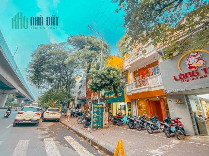BÁN GẤP ! MẶT PHỐ HAÒ NAM - CÁT LINH- QUẬN ĐỐNG ĐA; 70M X 4 TẦNG, GIÁ 22 TỶ.