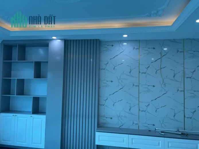 CẦN BÁN NHÀ TỨ HIỆP - TT HUYỆN THANH TRÌ 44 M2, 6 TẦNG, 6.5 TỶ, GARA Ô TÔ, KINH DOANH, NGÕ THÔNG.