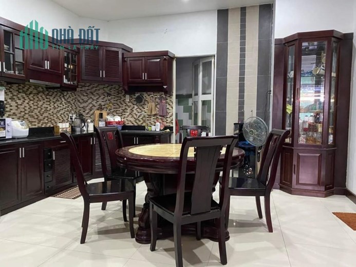 Gò Vấp, Sát gần Emart 2 Phan Huy Ích, HXT, 90m2, Ngang 7m, thiết kế hiện đại
