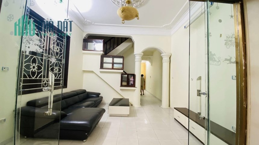BÁN GẤP ! NHÀ PHÂN LÔ THÁI HÀ  - QUẬN ĐỐNG ĐA. 68M X 3 TẦNG. GIÁ 14 TỶ.