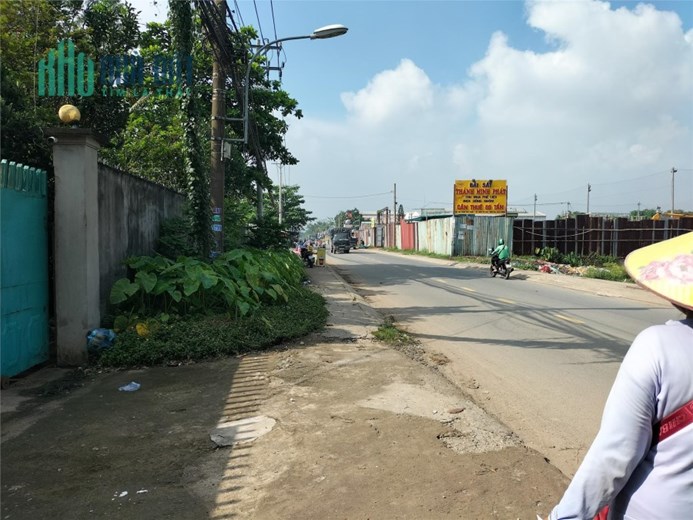Bán đất mặt tiền Phạm Văn Sáng, ngang rộng, đã xây tường bao che, quy hoạch đất ở, Huyện Hóc Môn