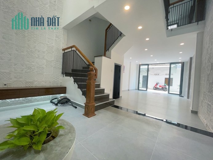 BÁN NHÀ VILLA CỰC ĐẸP 8.8 TỶ, THỐNG NHẤT GÒ VẤP.