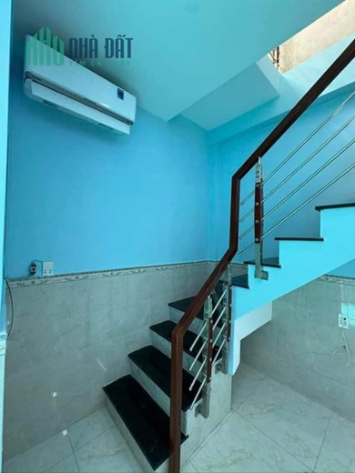 BÁN NHÀ 2 TẦNG RẺ NHẤT TÂN PHÚ,5.2Mx9.6M, KẾ CỘNG HOÀ, HXH, SHR, CHỈ 3.35TỶ..