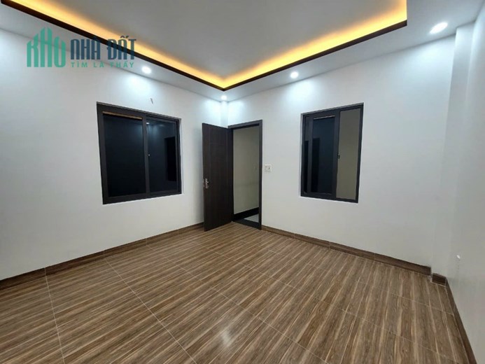 Bán nhà 3 tầng độc lập xây mới ô tô đỗ cửa tại Trần Nguyên Hãn, Hải Phòng