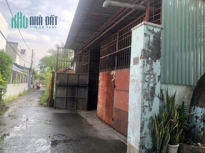 Bán nhà ngay bx An Sương, Bà Điểm,  4x15m chi 2.3 tỷ