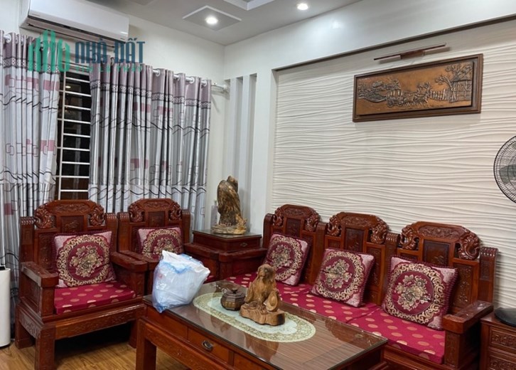 SIÊU PHẨM PHỐ LÁNG HẠ - LÔ GÓC , NHÀ ĐẸP DÂN XÂY - NGÕ THÔNG – Ô TÔ GẦN NHÀ – AN SINH ĐỈNH – 42M2,