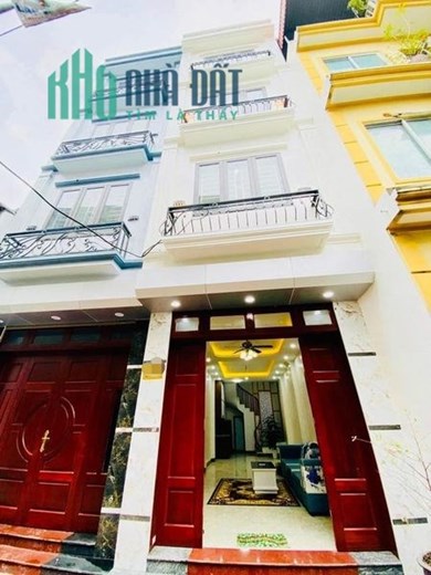 Bán nhà Nam Dư, Lĩnh Nam 42m 6 ngủ oto, kinh doanh, xây mới hơn 5 tỷ