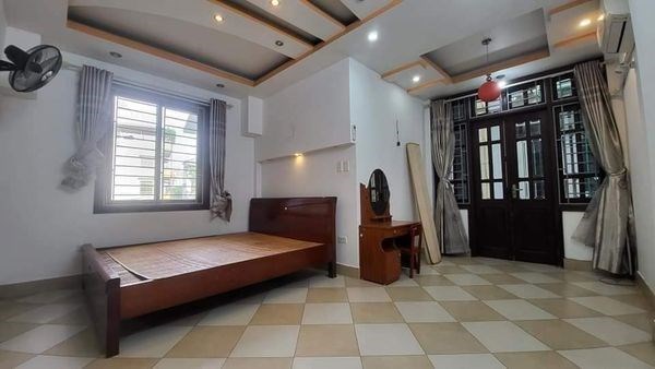 Bán nhà Lĩnh Nam, Nam Dư 50m dân xây 5 tầng công năng nhỉnh 3 tỷ
