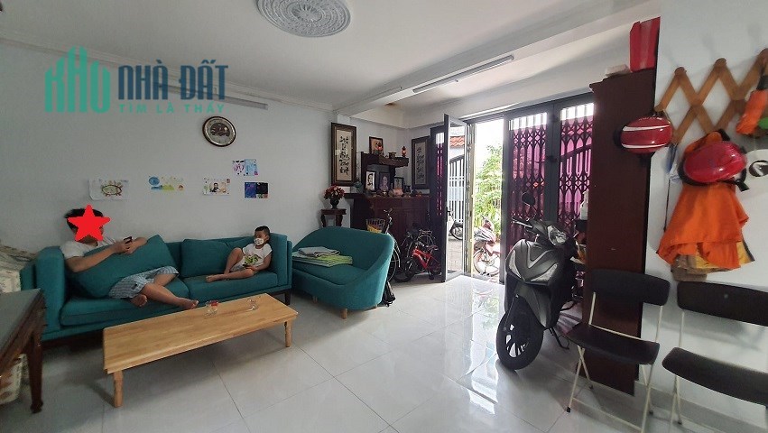 Nhà HXH Phạm Văn Hai, P5, Tân Bình, 35m2, 2 tầng, giá mềm. Ninh nhà phố.