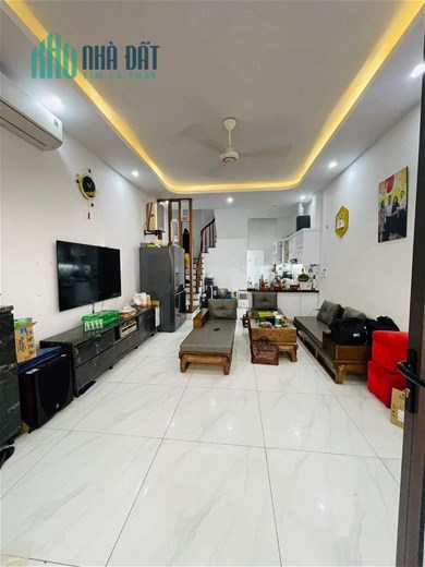 Bán nhà mặt ngõ Phố Hào Nam Đống Đa 54m2x5 tầng, ô tô đỗ cửa, ở ngay chỉ 7.9 tỷ