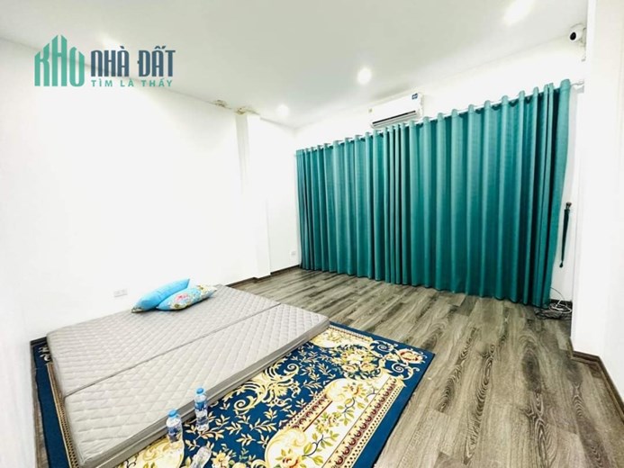 Bán nhà mặt ngõ Phố Hào Nam Đống Đa 54m2x5 tầng, ô tô đỗ cửa, ở ngay chỉ 7.9 tỷ