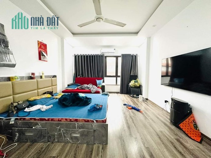 Bán nhà mặt ngõ Phố Hào Nam Đống Đa 54m2x5 tầng, ô tô đỗ cửa, ở ngay chỉ 7.9 tỷ