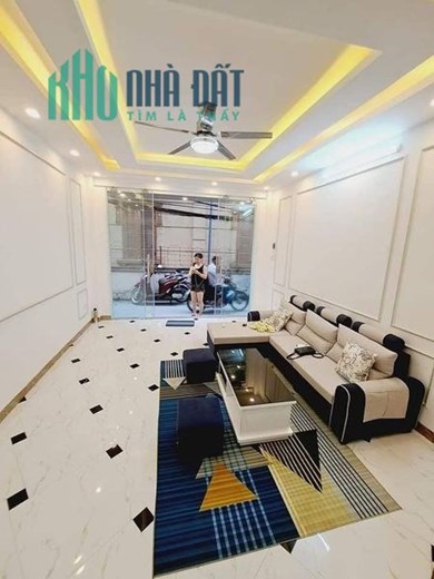 Bán nhà Đông Thiên- Lĩnh Nam 5 tầng mới chào hơn 3 tỷ mặt ngõ thông