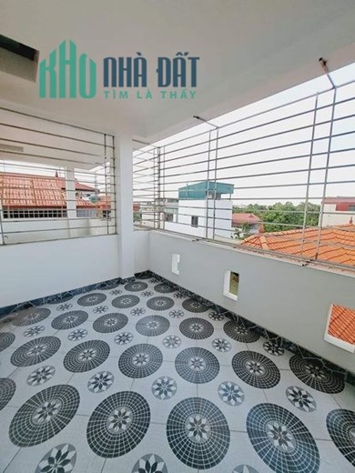 Bán nhà Đông Thiên- Lĩnh Nam 5 tầng mới chào hơn 3 tỷ mặt ngõ thông