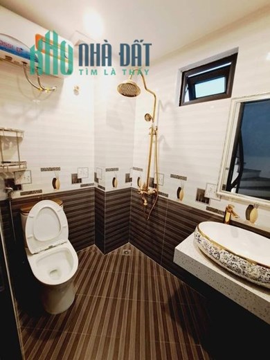 Bán nhà Đông Thiên- Lĩnh Nam 5 tầng mới chào hơn 3 tỷ mặt ngõ thông