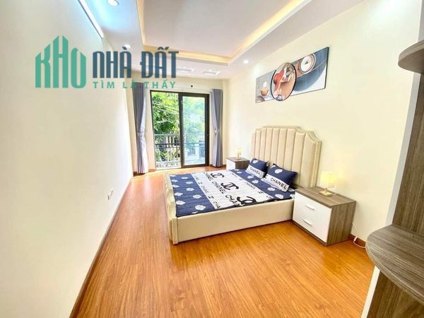 Bán nhà Đông Thiên ngõ thông kinh doanh nhỏ 32m3 ngủ rộng giá 3 tỷ hơn oto con tận cửa