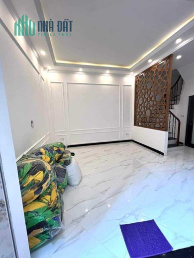 Mới phố Hoàng Hoa Thám-Ba Đình, Gần ô tô, 30m*5T, MT 4.8M