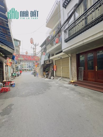 TIN NÓNG O9 2628 5559  Bán nhà Minh Khai 40m², 2 tầng, MT 4.2m, giá 12 tỷ Hai Bà Trưng