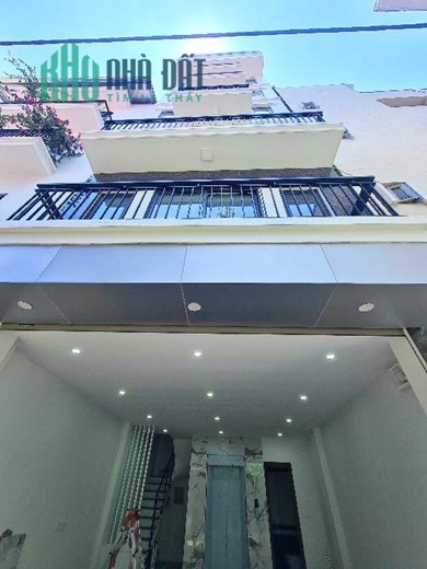 Bán nhà Lạc Long Quân. 6T THANG MÁY _ SÁT Ô TÔ _ RẤT GẦN HỒ TÂY. 37m2/6.1tỷ