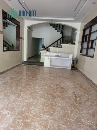 Chính chủ cần cho thuê nhanh căn nhà Thuộc Số 122 Quán Nam - Phường Kênh Dương - Lê Chân - HP.