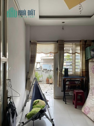 BÁN NHÀ, QUẬN 7 - 64 M2 _4 TẦNG_HẺM RỘNG_GIÁ RẺ_ 5 TỶ CÒN BỚT