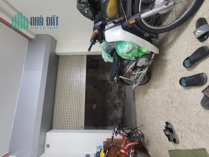 Phúc Lợi,Long Biên  35 mv - 4 tầng  -  3.05 tỷ