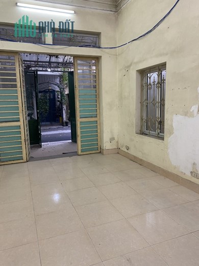 CẦN BÁN NHÀ ĐẸP PHÂN LÔ QUÂN ĐỘI OTO TRANH DAN TRI CAO 99M NHỈNH 17 TỶ
