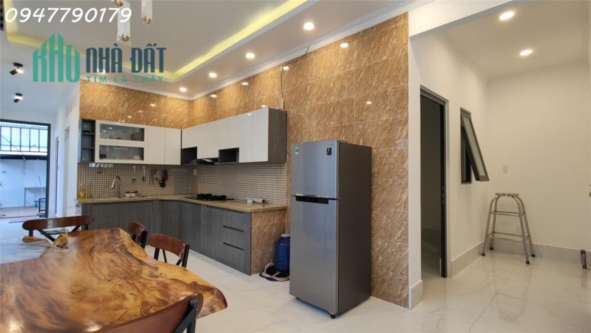 Bán Nhà Đẹp Gần Chợ và Trường Học - Hòa Thành Chờ Chủ Nhân Mới