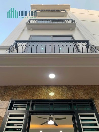 HIẾM RẺ 20M RA PHỐ LƯƠNG THẾ VINH Ô TÔ TRÁNH 40M 4T MT4,5M LÔ GÓC