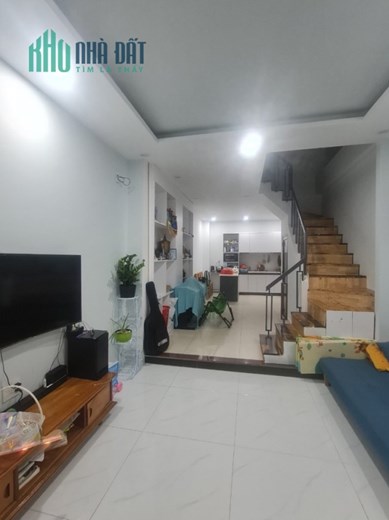 Bán Nhà 3 Tầng , 45m2 , Sổ Riêng , Khu Sầm Uất Phước Long B . Q9 , Thủ Đức . Chỉ 3.6 Tỷ