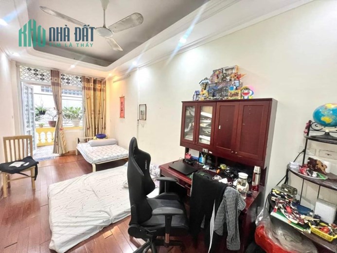 BÁN NHANH nhà  208 Tam Trinh. Dòng tiền 230 triệu/năm.  DT 41m × 5 tầng. 6 Ngủ, Thoáng, Nông hơn 3