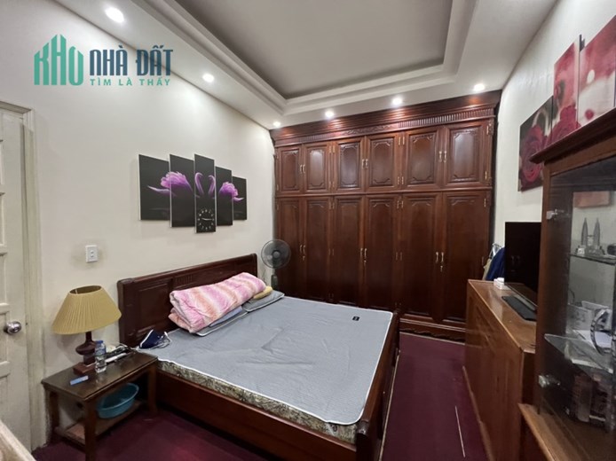 Cần bán gấp nhà, đất, An Duơng Vương, Tây Hồ 86m2 / 230m2, nhỉnh 9 tỷ