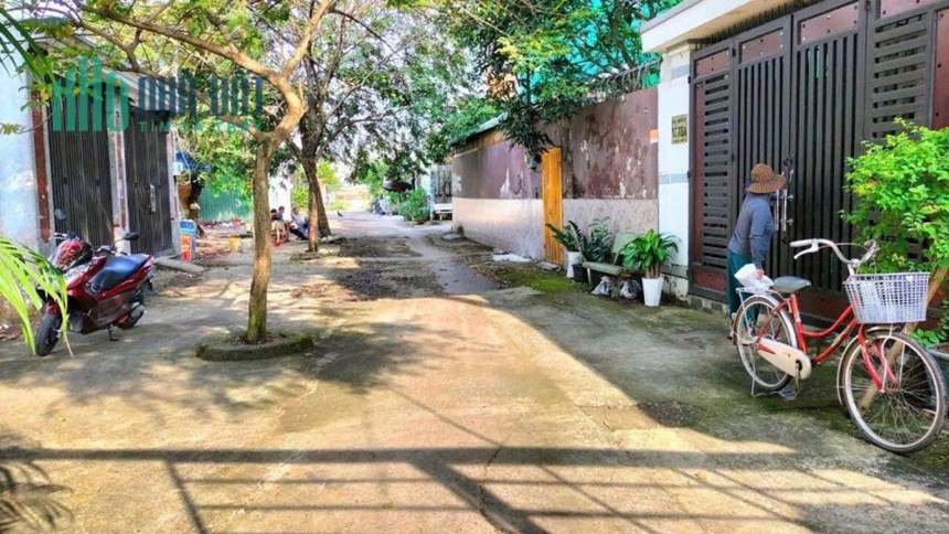 Ngộp bank, cần Bán khu dân cư Bà điểm 2, đường rộng xe tải, đúc BTCT giá hơn 3 tỷ