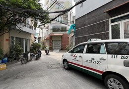 NHÀ ĐẸP GÓC 2 MẶT HẼM XE HƠI QUẬN 4 CHỈ 4 TỶ HƠN
