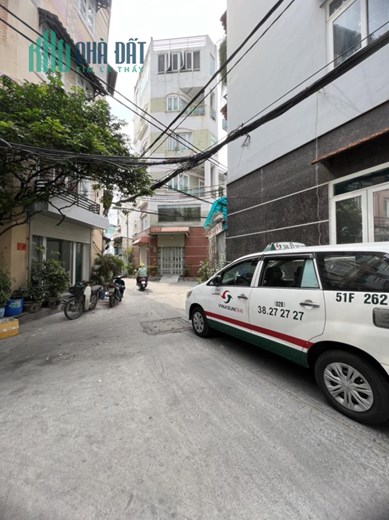 NHÀ ĐẸP GÓC 2 MẶT HẼM XE HƠI QUẬN 4 CHỈ 4 TỶ HƠN
