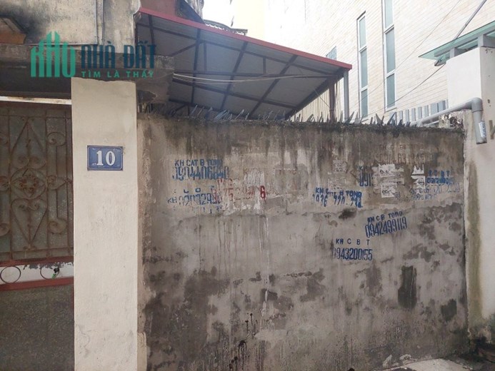 Bán đất Lạc Long Quân, Tây Hồ. 30m2; MT 4m; giá 6 tỷ