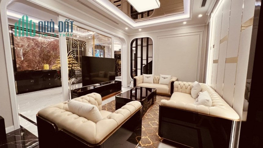 Biệt Thự Đơn Lập KĐT Việt Hưng Khu VIS View Vườn Hoa, 243m2, 3,5Tầng, MT 15,2m, Gía 36 Tỷ.