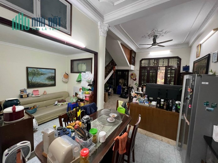 NÓNG MỚI 09 2628 5559 Bán nhà Trần Quốc Hoàn 64/80m², 4 tầng, MT 6m, giá 17.9 tỷ Cầu Giấy
