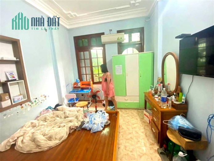 Bán Nhà Phố Nguyễn Khang Quận Cầu Giấy. 32m Xây 5 Tầng Nhỉnh 10 Tỷ. Cam Kết Ảnh Thật Mô Tả Chính