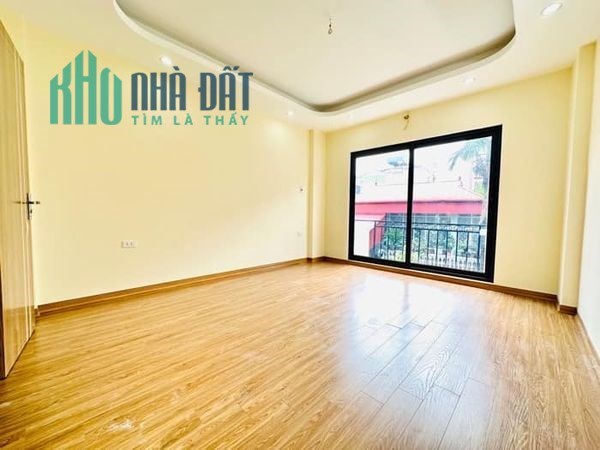 Bán nhà Lĩnh Nam 34m 5 tâng xây đẹp đón tết chào 3 tỷ hơn