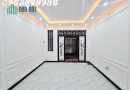 Bán gấp nhà hữu hòa lô góc ô tô tránh 39m2 4 tầng