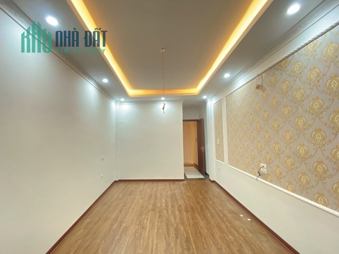 Bán nhà phố Cự Lộc, Thanh Xuân. Hàng xóm Royal City. 35m2 x 5 Tầng. NHÀ ĐẸP. Ở NGAY. Nhỉnh 4 Tỷ