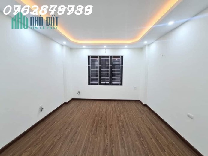 Bán nhà Trung Thanh ngõ thông gần ô tô chỉ 2.6 tỉ 32m2 4 tầng